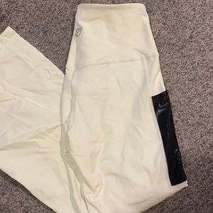 Born primitive leggings medium